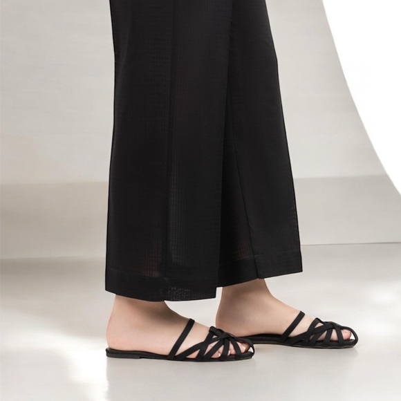 Elegant Black Women's Pants - Picture 2 of 5